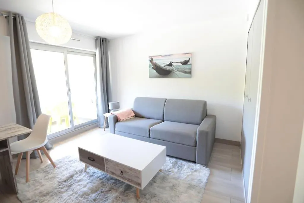 Apartment Petit Paradis Classe 3 Etoiles A 200M De La Plage! Terrasse-Wifi-Parking-Clim Saint-Mandrier-sur-Mer France
