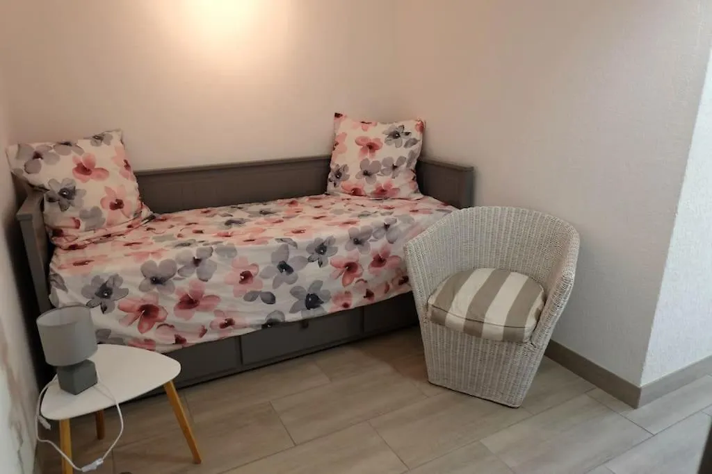 Petit Paradis Classe 3 Etoiles A 200M De La Plage! Terrasse-Wifi-Parking-Clim Saint-Mandrier-sur-Mer 0*,  France