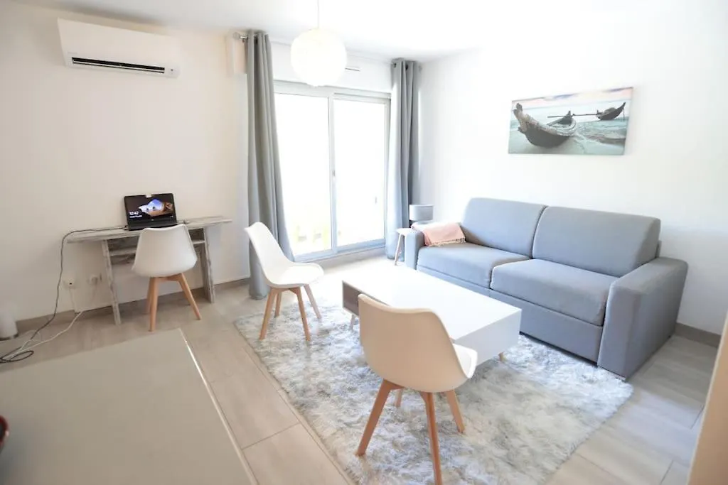Apartment Petit Paradis Classe 3 Etoiles A 200M De La Plage! Terrasse-Wifi-Parking-Clim Saint-Mandrier-sur-Mer France