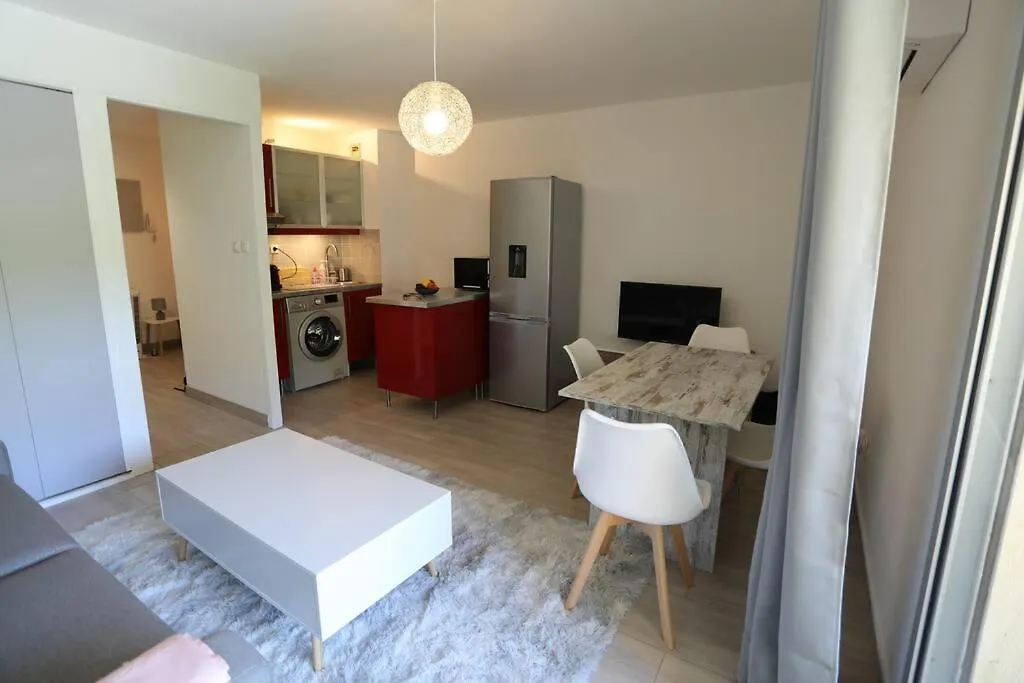 Petit Paradis Classe 3 Etoiles A 200M De La Plage! Terrasse-Wifi-Parking-Clim Saint-Mandrier-sur-Mer France