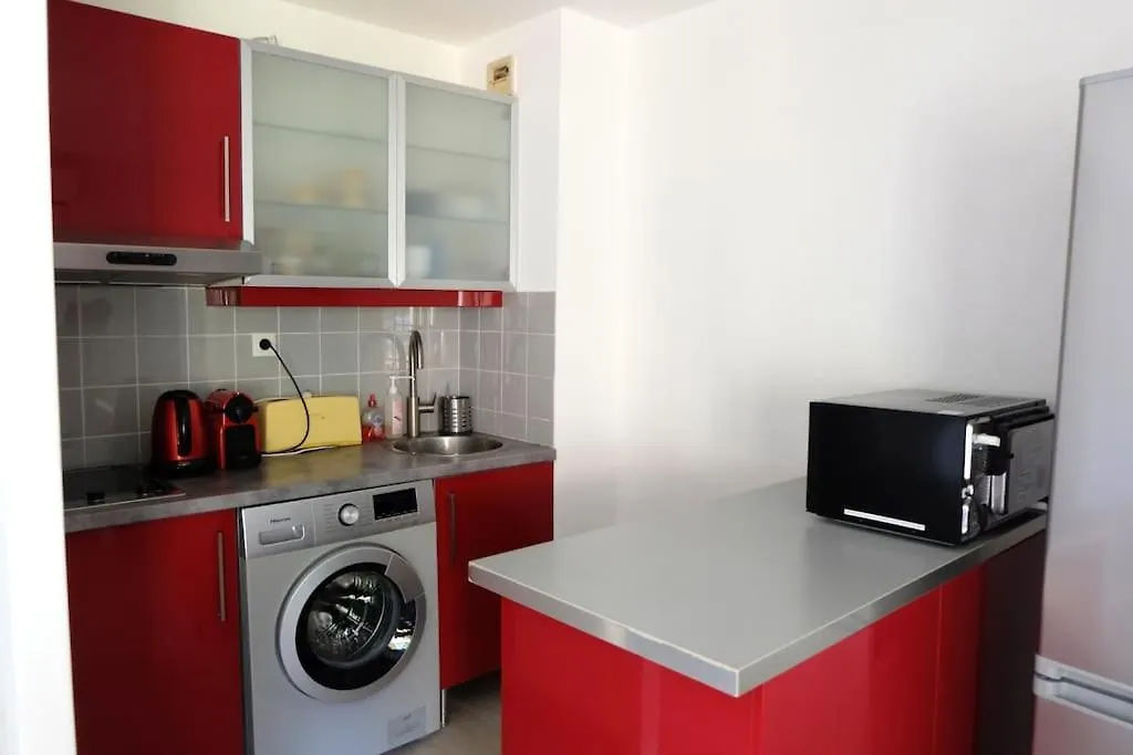 Apartment Petit Paradis Classe 3 Etoiles A 200M De La Plage! Terrasse-Wifi-Parking-Clim Saint-Mandrier-sur-Mer