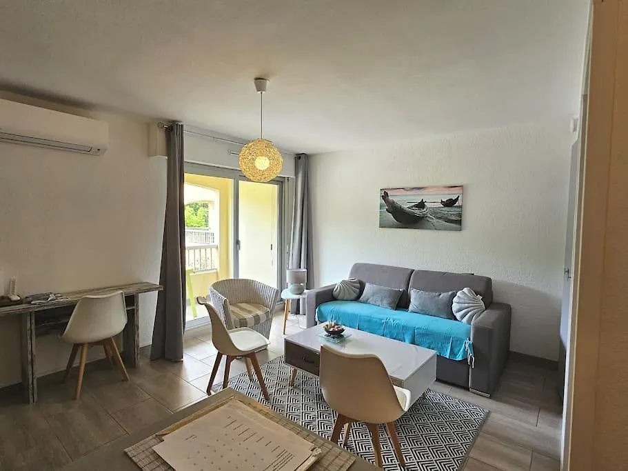 Appartement Petit Paradis Classe 3 Etoiles A 200M De La Plage! Terrasse-Wifi-Parking-Clim à Saint-Mandrier-sur-Mer