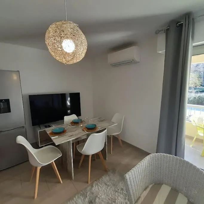Petit Paradis Classe 3 Etoiles A 200M De La Plage! Terrasse-Wifi-Parking-Clim Saint-Mandrier-sur-Mer Apartment