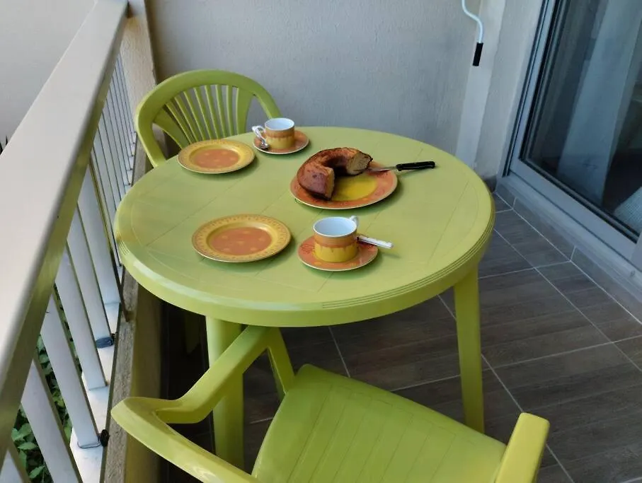Apartment Petit Paradis Classe 3 Etoiles A 200M De La Plage! Terrasse-Wifi-Parking-Clim Saint-Mandrier-sur-Mer